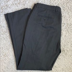 Perry Ellis Portfolio Gray Plaid Slacks 36